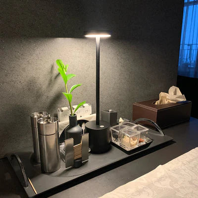 Abajur Minimalista Impermeável Recarregável | ShineFlex