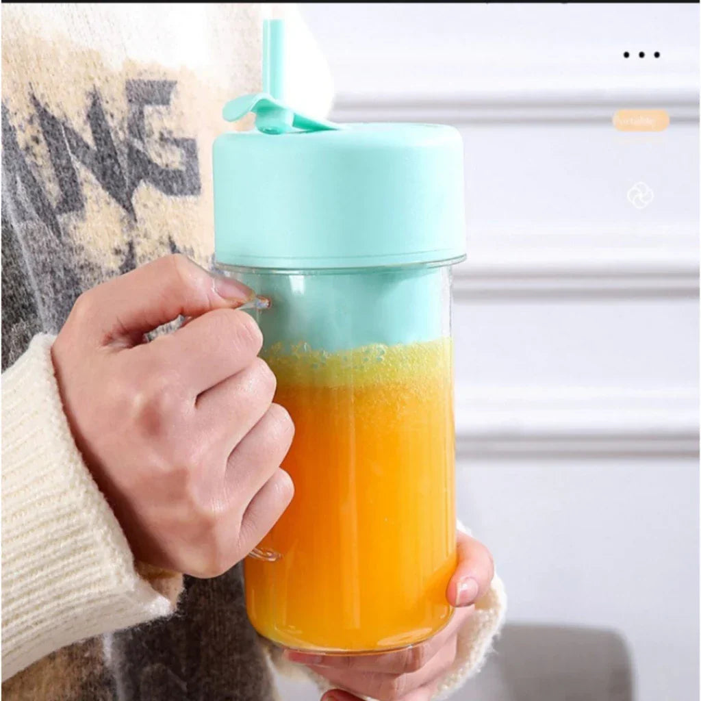 Copo Caneca Liquidificador 420ml com 6 lâminas Recarregável Portátil